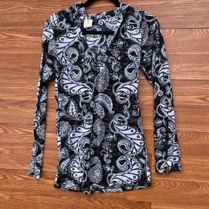 The Balance Collection black white paysley medium